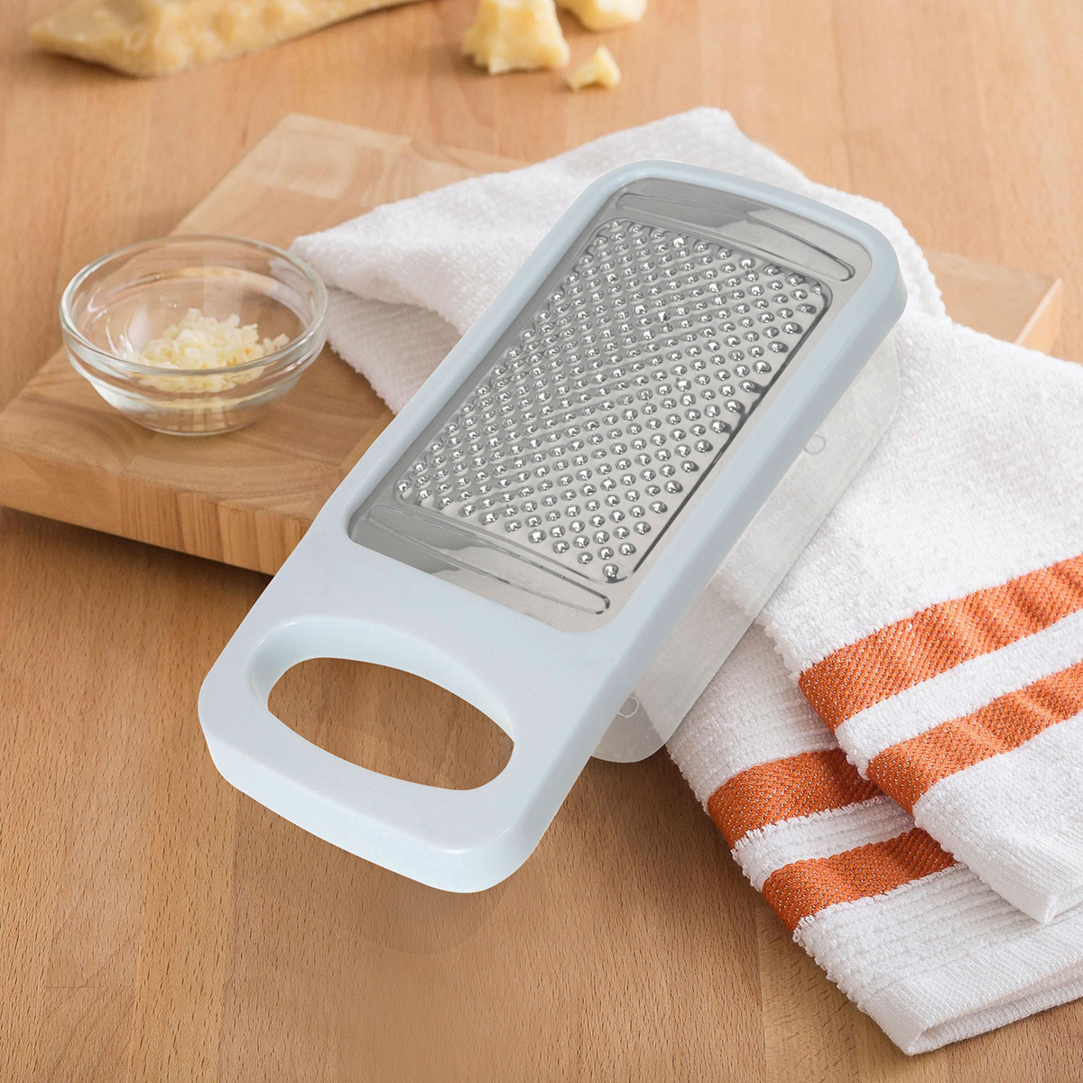 Koopman Grater with Container, White (K-CZ4100110) - Image 3