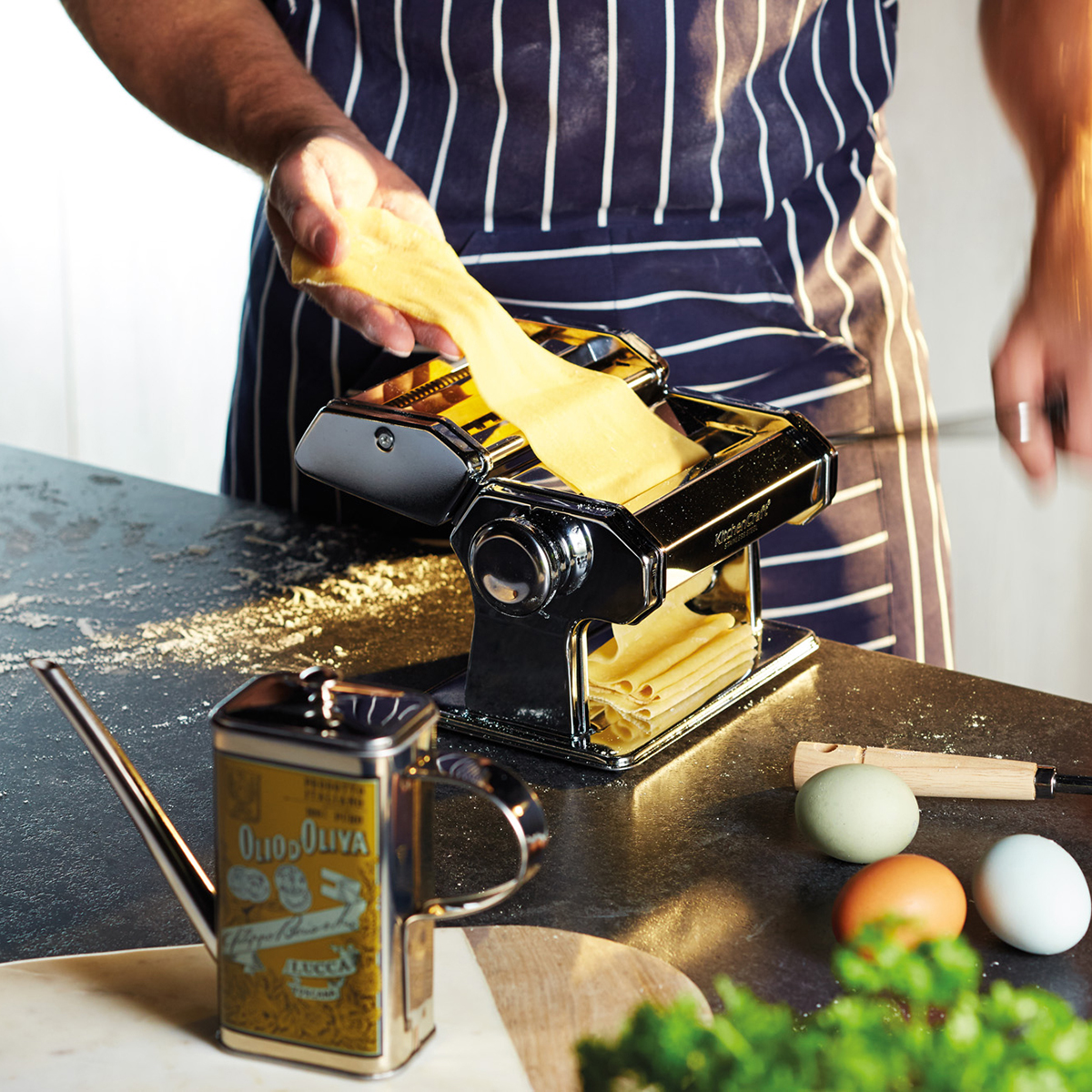 KitchenCraft World of Flavours Italian Deluxe Double Cutter Pasta Machine, Display Boxed - Image 2