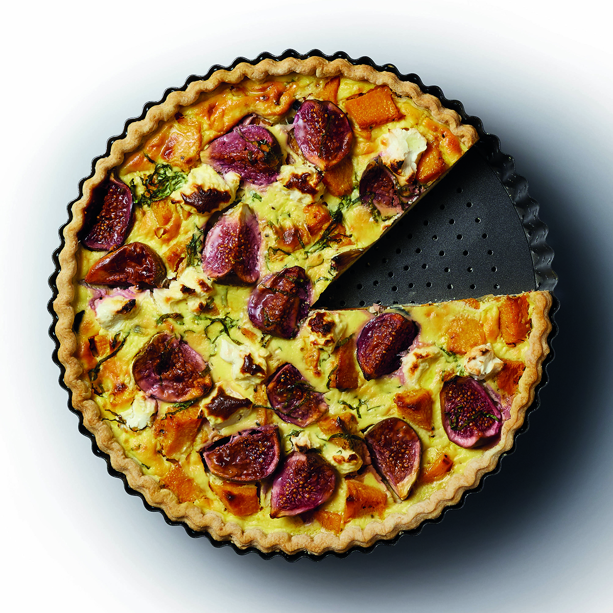 MasterClass Crusty Bake Fluted Round Flan/Quiche Tin, 25x3cm, Sleeved - Image 3