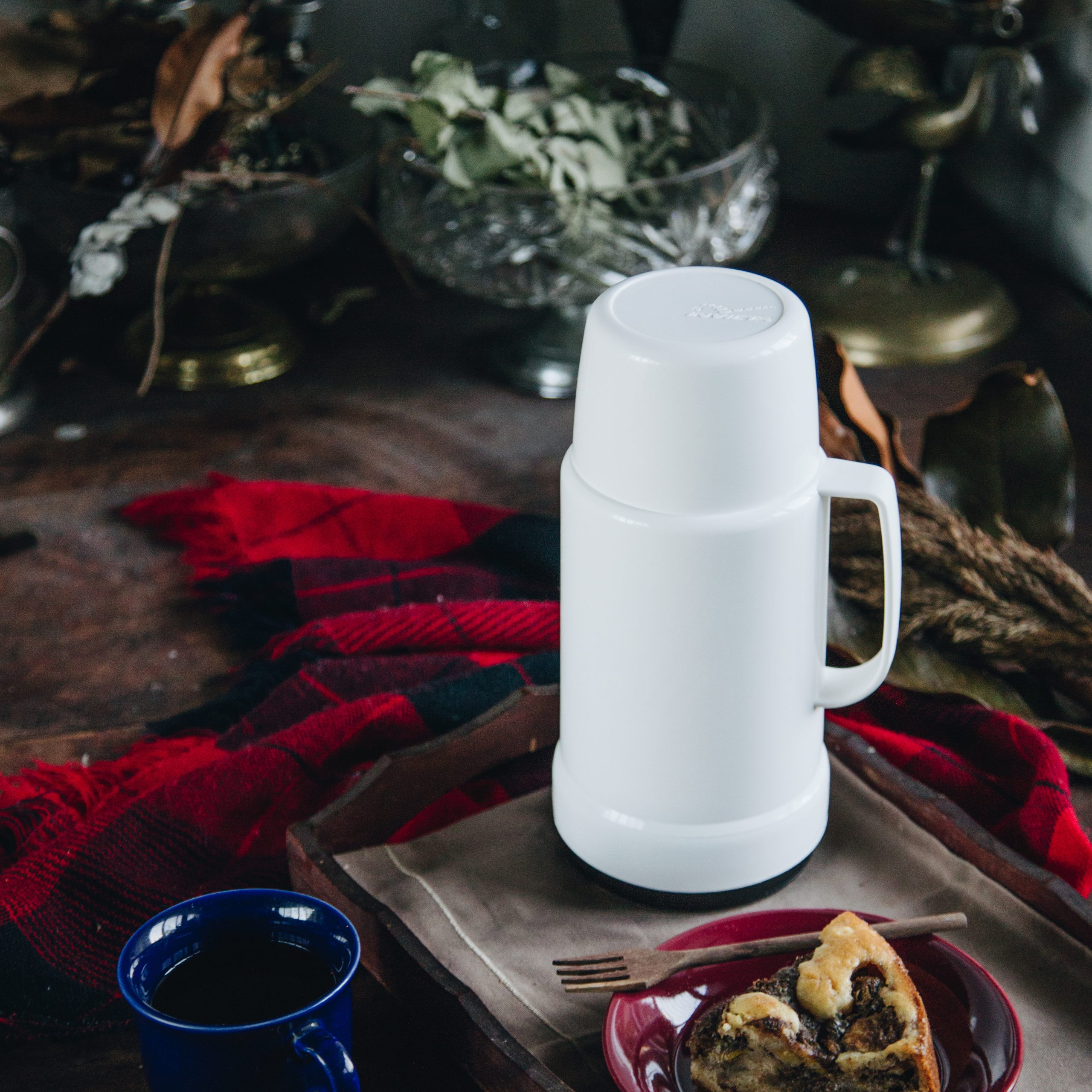 Invicta GLT Vacuum Bottle, White, 0.75 Liter - Image 3