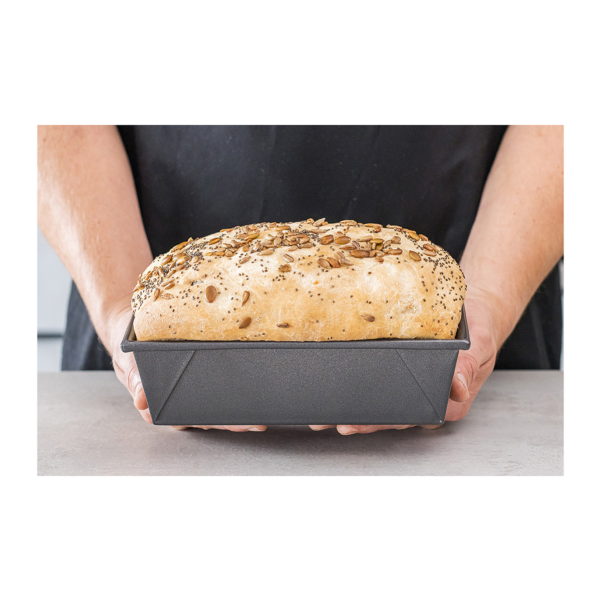 MasterClass Non-Stick Box Sided Loaf Pan 2lb (21x11cm, Sleeved) - Image 6