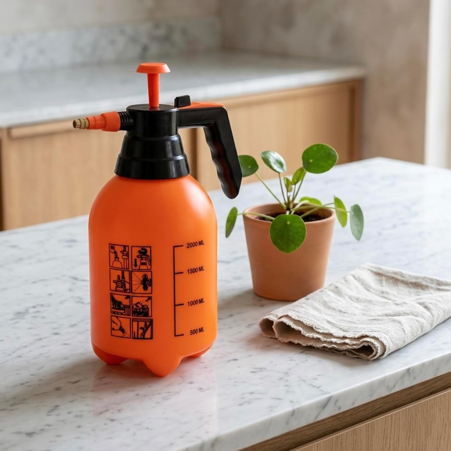 Cuisine Art 2-Litre Garden Pump Pressure Sprayer, Handheld 2L Spray Bottle with Brass Adjustable Nozzle, Trigger Lock & Scale, Fine Mist to Jet Stream for Plants, Weeds, Pest Control & Cleaning - Image 7